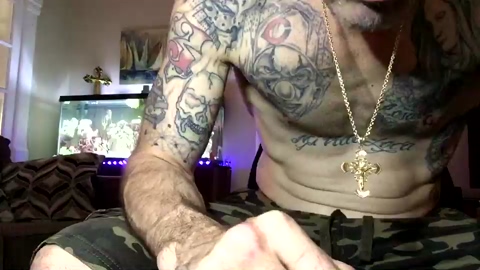 latinlover513  15-04-2023